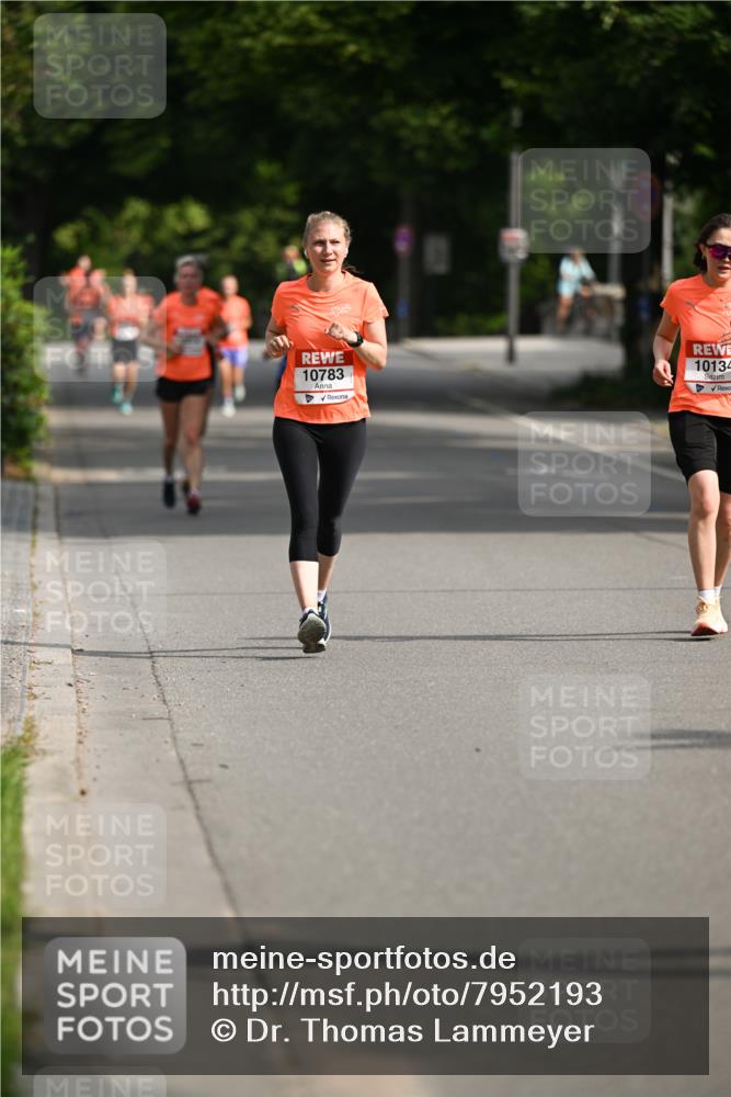 15.06.2025 - REWE Women's Run Dr. Thomas Lammeyer http://msf.ph/oto/7952193 15.06.2025 09:38:45 Laufen 10783, 10134 meine-sportfotos.de