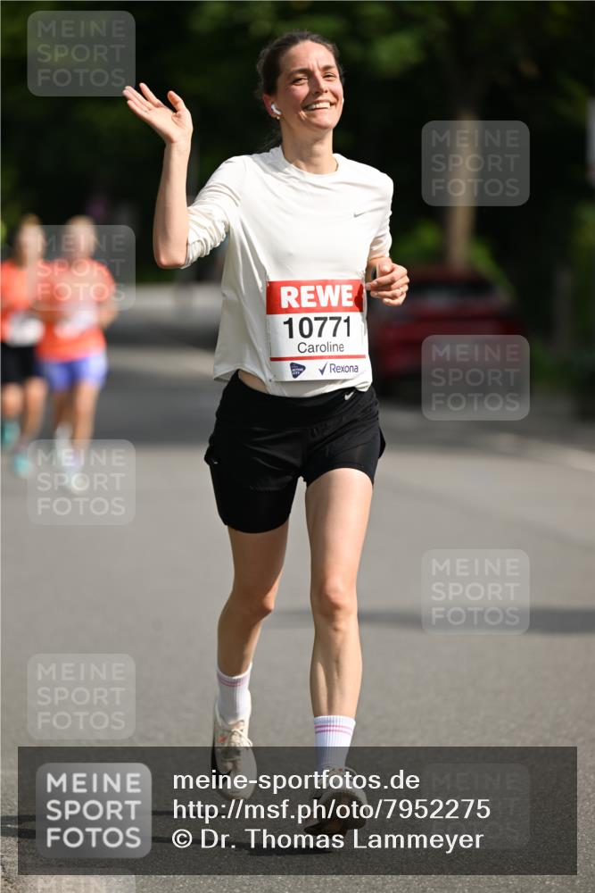 15.06.2025 - REWE Women's Run Dr. Thomas Lammeyer http://msf.ph/oto/7952275 15.06.2025 09:38:58 Laufen 10771 meine-sportfotos.de