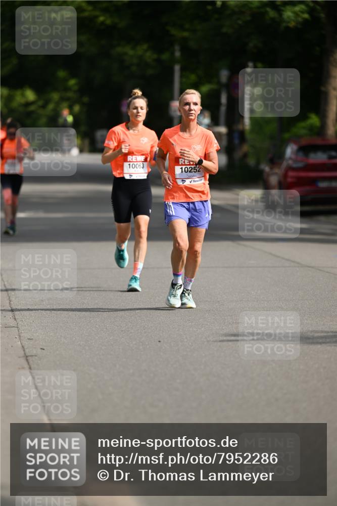15.06.2025 - REWE Women's Run Dr. Thomas Lammeyer http://msf.ph/oto/7952286 15.06.2025 09:39:01 Laufen 10063, 10252 meine-sportfotos.de
