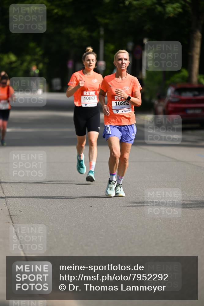 15.06.2025 - REWE Women's Run Dr. Thomas Lammeyer http://msf.ph/oto/7952292 15.06.2025 09:39:01 Laufen 10063, 10252 meine-sportfotos.de