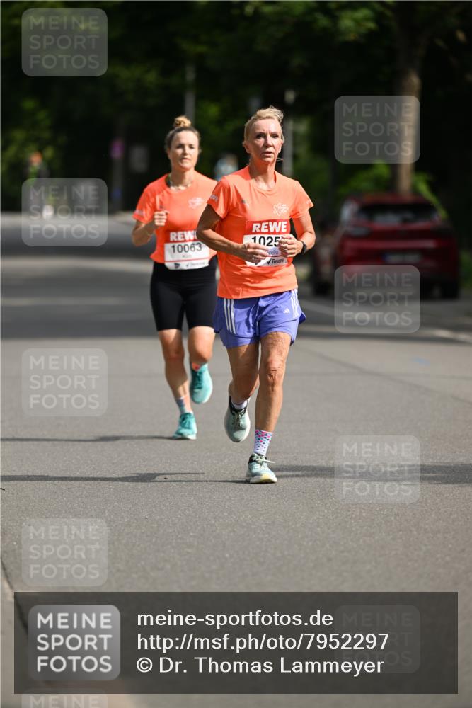 15.06.2025 - REWE Women's Run Dr. Thomas Lammeyer http://msf.ph/oto/7952297 15.06.2025 09:39:02 Laufen 10063, 1025 meine-sportfotos.de