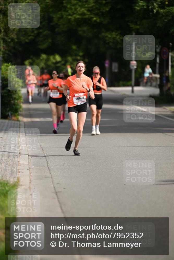 15.06.2025 - REWE Women's Run Dr. Thomas Lammeyer http://msf.ph/oto/7952352 15.06.2025 09:39:14 Laufen 10692 meine-sportfotos.de