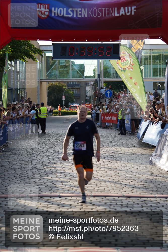 13.06.2025 - Holstenköstenlauf Felixshl http://msf.ph/oto/7952363 13.06.2025 19:39:51 Laufen 2352 meine-sportfotos.de