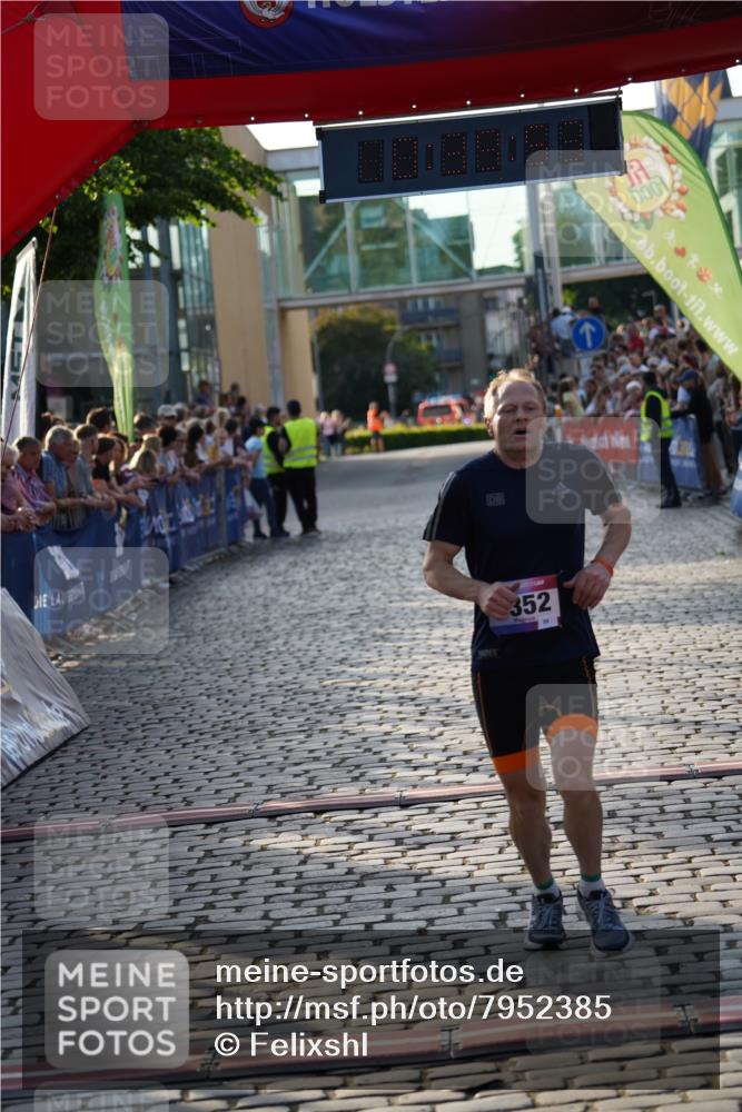 13.06.2025 - Holstenköstenlauf Felixshl http://msf.ph/oto/7952385 13.06.2025 19:39:52 Laufen 2352 meine-sportfotos.de