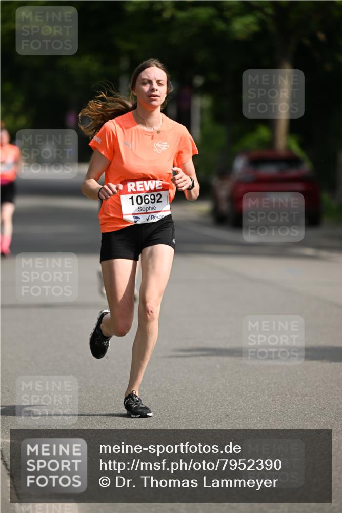 15.06.2025 - REWE Women's Run Dr. Thomas Lammeyer http://msf.ph/oto/7952390 15.06.2025 09:39:17 Laufen 10692 meine-sportfotos.de