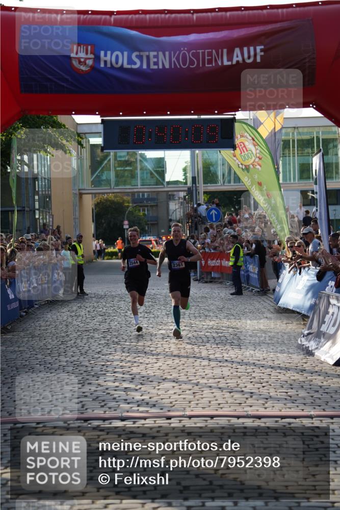 13.06.2025 - Holstenköstenlauf Felixshl http://msf.ph/oto/7952398 13.06.2025 19:40:09 Laufen 2361, 2544 meine-sportfotos.de