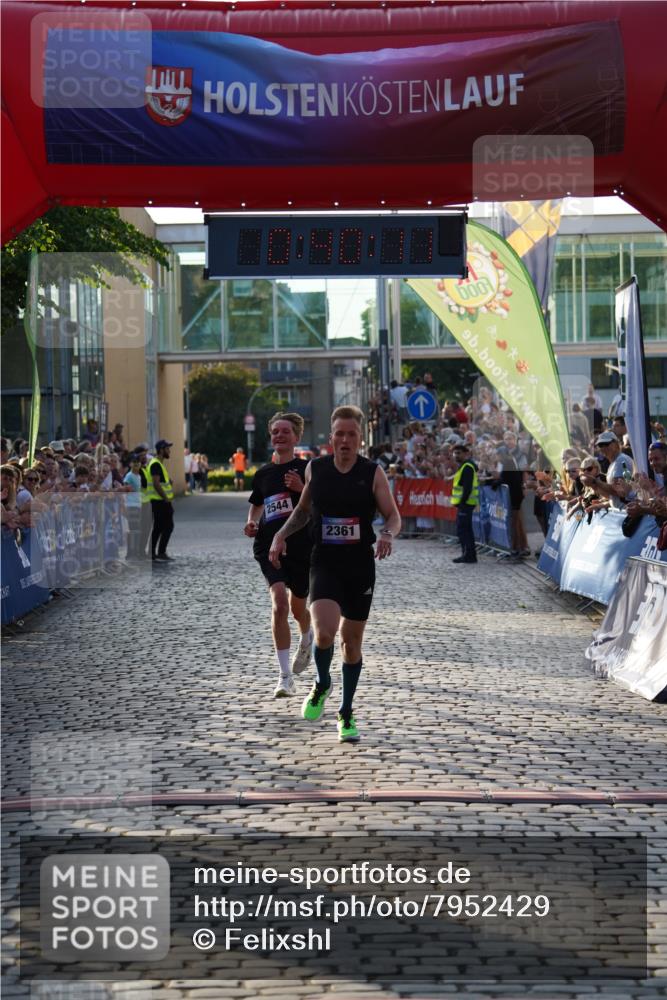 13.06.2025 - Holstenköstenlauf Felixshl http://msf.ph/oto/7952429 13.06.2025 19:40:10 Laufen 2361, 2544 meine-sportfotos.de