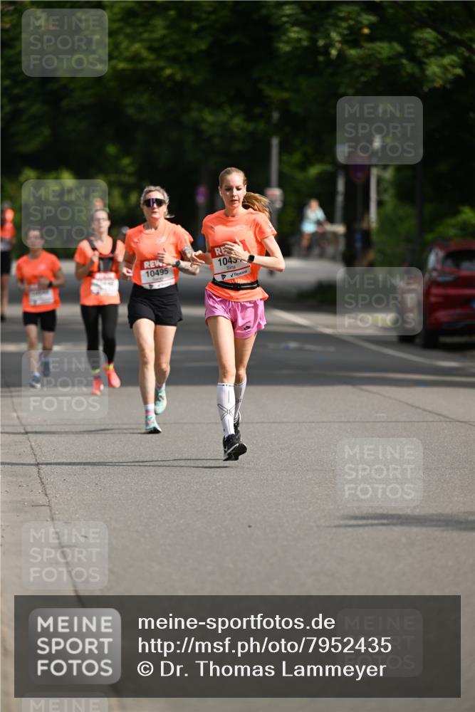 15.06.2025 - REWE Women's Run Dr. Thomas Lammeyer http://msf.ph/oto/7952435 15.06.2025 09:39:30 Laufen 10495, 1045 meine-sportfotos.de