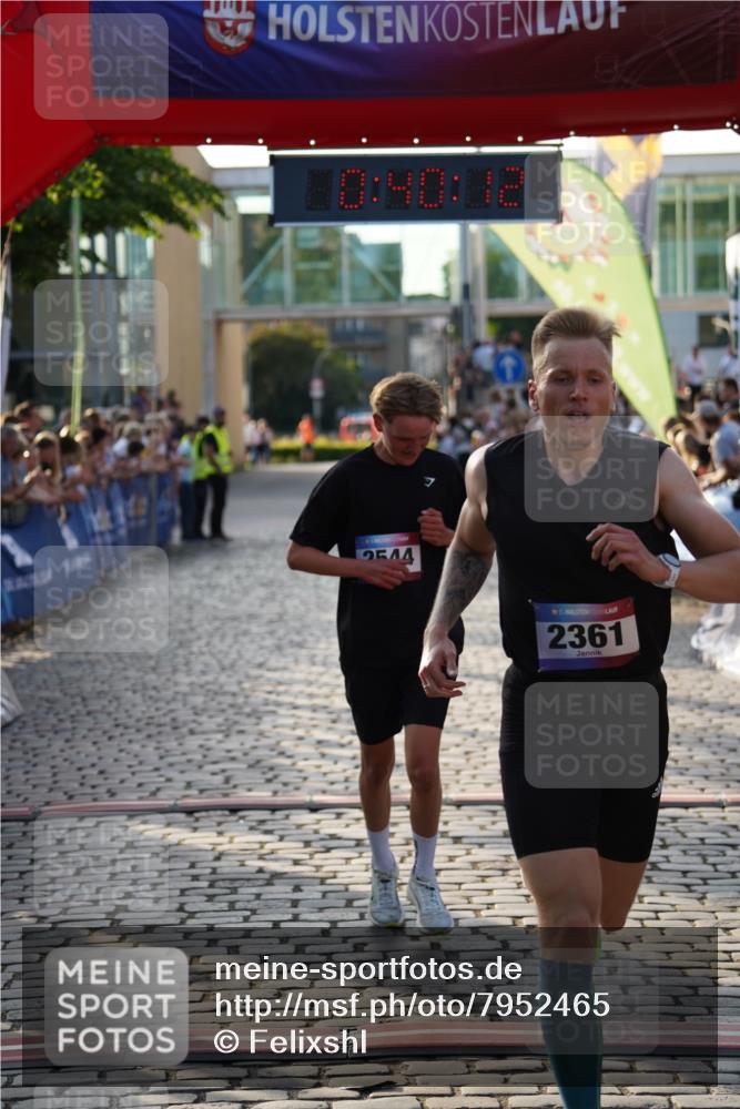 13.06.2025 - Holstenköstenlauf Felixshl http://msf.ph/oto/7952465 13.06.2025 19:40:12 Laufen 2361, 2544 meine-sportfotos.de