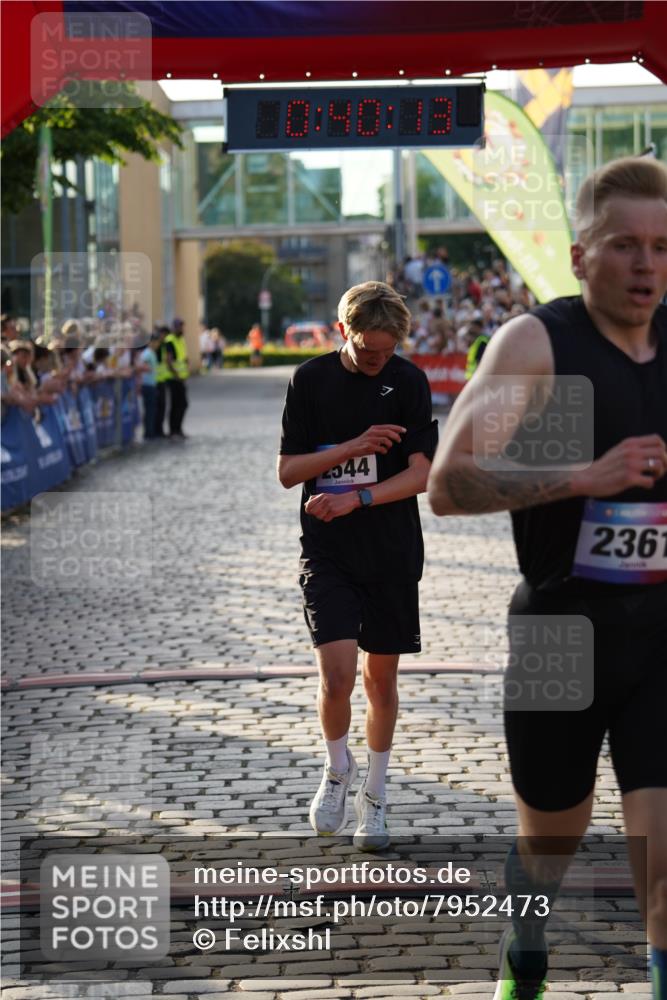 13.06.2025 - Holstenköstenlauf Felixshl http://msf.ph/oto/7952473 13.06.2025 19:40:12 Laufen 2361, 2544 meine-sportfotos.de
