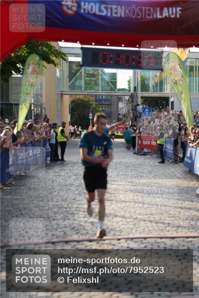 13.06.2025 - Holstenköstenlauf Felixshl http://msf.ph/oto/7952523 13.06.2025 19:40:59 Laufen 2039, 2678, 3911 meine-sportfotos.de