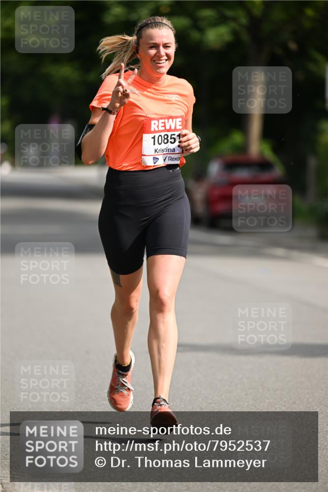 15.06.2025 - REWE Women's Run Dr. Thomas Lammeyer http://msf.ph/oto/7952537 15.06.2025 09:39:47 Laufen 10851 meine-sportfotos.de