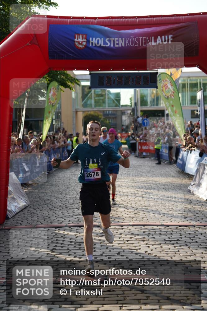 13.06.2025 - Holstenköstenlauf Felixshl http://msf.ph/oto/7952540 13.06.2025 19:41:00 Laufen 2039, 2188, 2678, 3911 meine-sportfotos.de