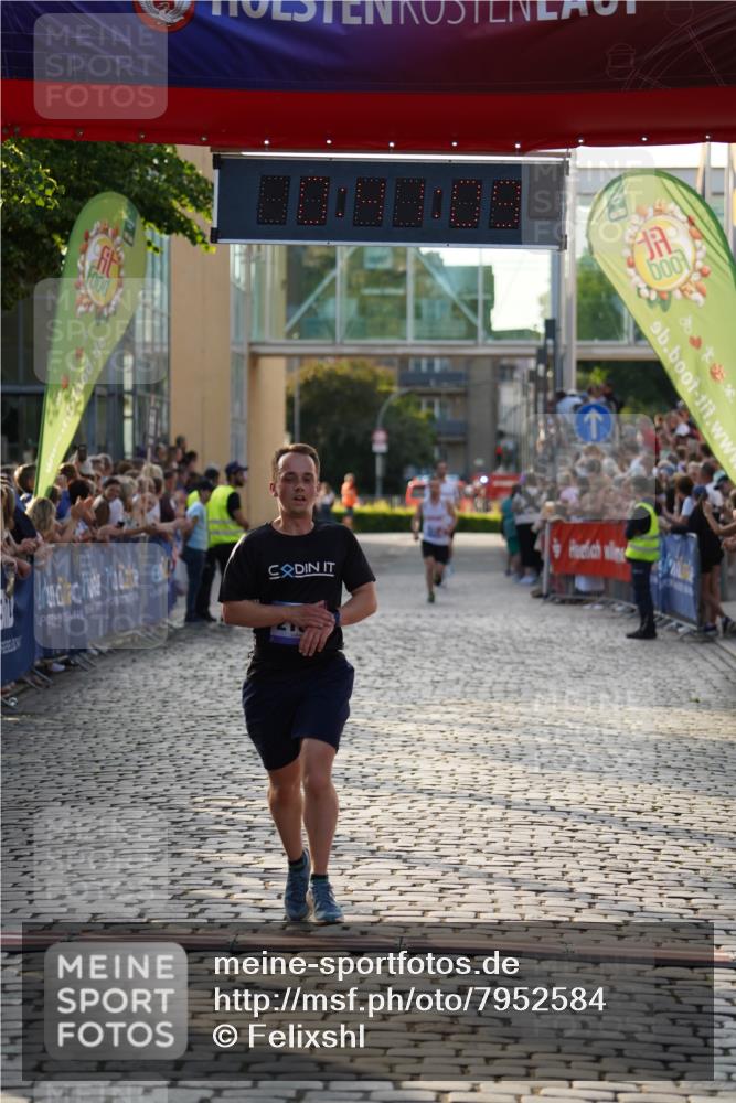 13.06.2025 - Holstenköstenlauf Felixshl http://msf.ph/oto/7952584 13.06.2025 19:41:08 Laufen 2188, 3230 meine-sportfotos.de