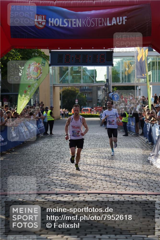 13.06.2025 - Holstenköstenlauf Felixshl http://msf.ph/oto/7952618 13.06.2025 19:41:15 Laufen 2281, 3230 meine-sportfotos.de