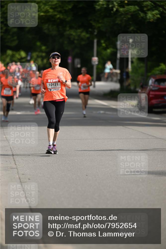 15.06.2025 - REWE Women's Run Dr. Thomas Lammeyer http://msf.ph/oto/7952654 15.06.2025 09:40:21 Laufen 10121 meine-sportfotos.de