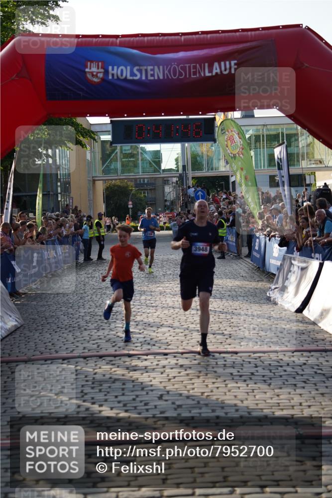 13.06.2025 - Holstenköstenlauf Felixshl http://msf.ph/oto/7952700 13.06.2025 19:41:46 Laufen 2466, 3948 meine-sportfotos.de
