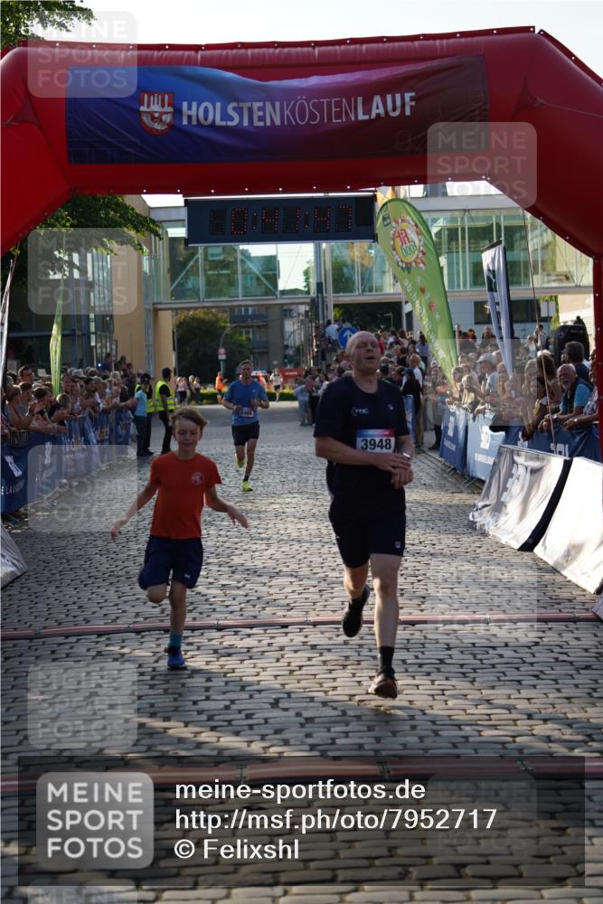 13.06.2025 - Holstenköstenlauf Felixshl http://msf.ph/oto/7952717 13.06.2025 19:41:46 Laufen 2466, 3948 meine-sportfotos.de