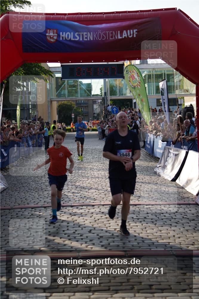 13.06.2025 - Holstenköstenlauf Felixshl http://msf.ph/oto/7952721 13.06.2025 19:41:47 Laufen 2466, 3948 meine-sportfotos.de
