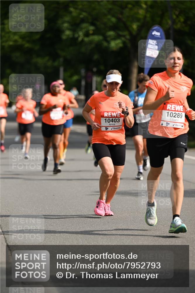 15.06.2025 - REWE Women's Run Dr. Thomas Lammeyer http://msf.ph/oto/7952793 15.06.2025 09:40:46 Laufen 10403, 10289 meine-sportfotos.de