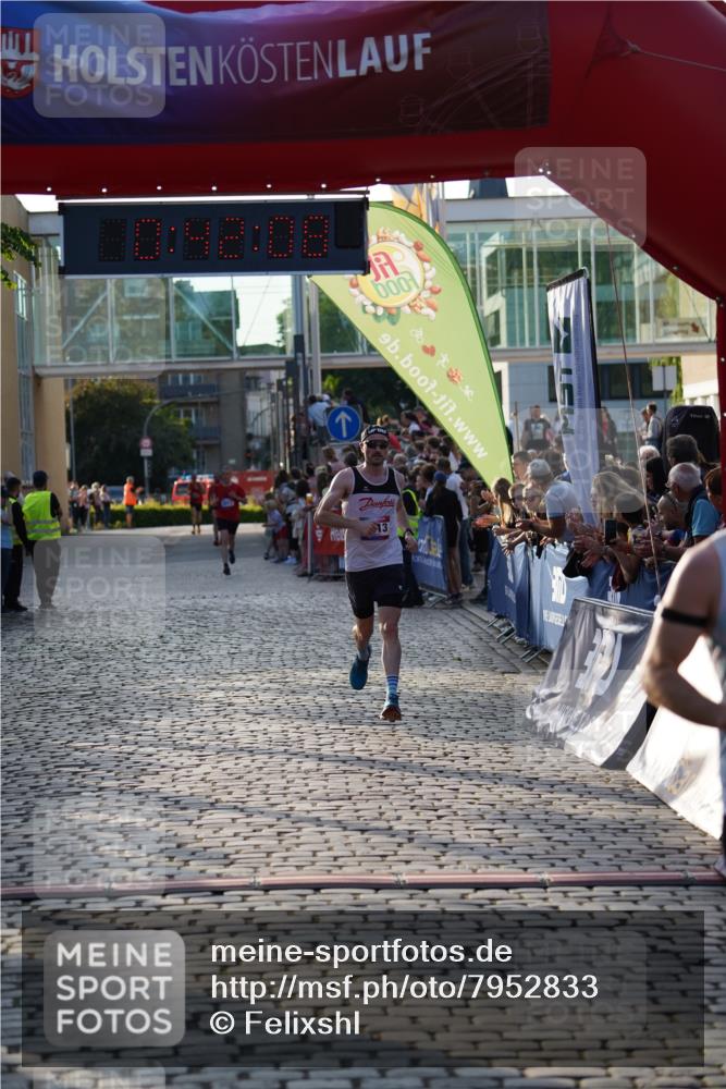 13.06.2025 - Holstenköstenlauf Felixshl http://msf.ph/oto/7952833 13.06.2025 19:42:08 Laufen 2529, 3213 meine-sportfotos.de