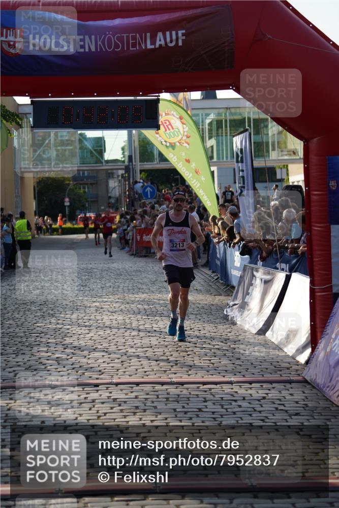 13.06.2025 - Holstenköstenlauf Felixshl http://msf.ph/oto/7952837 13.06.2025 19:42:09 Laufen 2529, 3213, 3811 meine-sportfotos.de