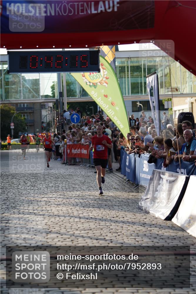 13.06.2025 - Holstenköstenlauf Felixshl http://msf.ph/oto/7952893 13.06.2025 19:42:14 Laufen 3650, 3811 meine-sportfotos.de