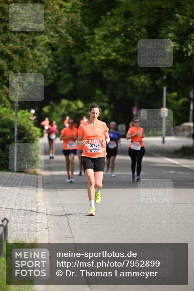 15.06.2025 - REWE Women's Run Dr. Thomas Lammeyer http://msf.ph/oto/7952899 15.06.2025 09:41:05 Laufen 10767 meine-sportfotos.de