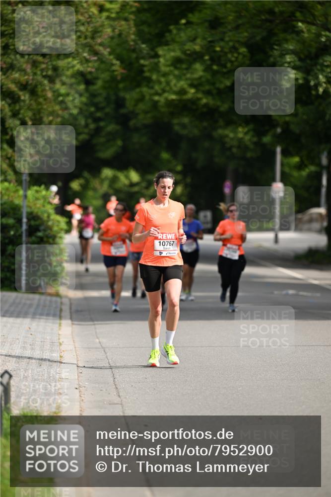 15.06.2025 - REWE Women's Run Dr. Thomas Lammeyer http://msf.ph/oto/7952900 15.06.2025 09:41:05 Laufen 10767 meine-sportfotos.de