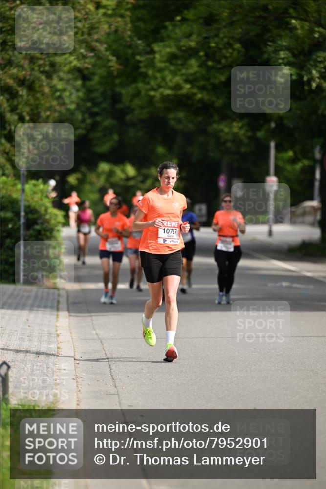 15.06.2025 - REWE Women's Run Dr. Thomas Lammeyer http://msf.ph/oto/7952901 15.06.2025 09:41:05 Laufen 10767 meine-sportfotos.de