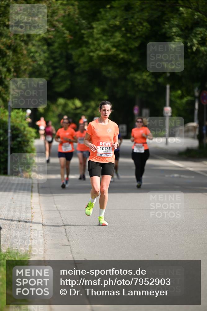 15.06.2025 - REWE Women's Run Dr. Thomas Lammeyer http://msf.ph/oto/7952903 15.06.2025 09:41:05 Laufen 10767 meine-sportfotos.de
