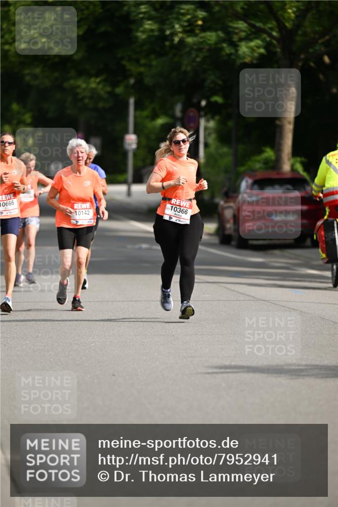 15.06.2025 - REWE Women's Run Dr. Thomas Lammeyer http://msf.ph/oto/7952941 15.06.2025 09:41:11 Laufen 10666, 10142, 10366 meine-sportfotos.de