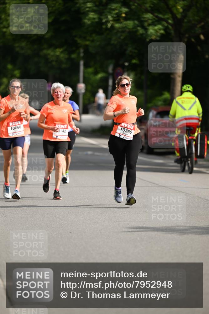 15.06.2025 - REWE Women's Run Dr. Thomas Lammeyer http://msf.ph/oto/7952948 15.06.2025 09:41:11 Laufen 10666, 0142, 10366 meine-sportfotos.de