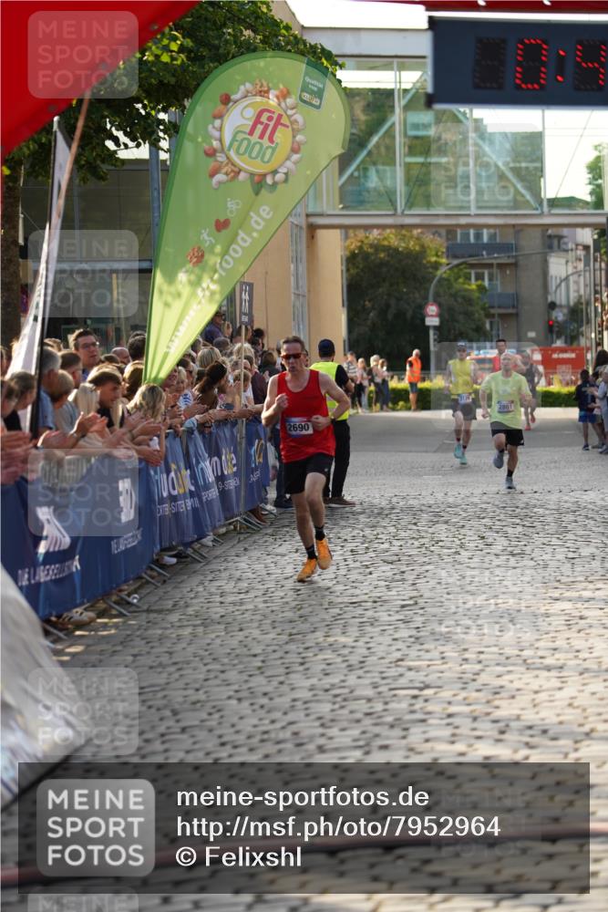 13.06.2025 - Holstenköstenlauf Felixshl http://msf.ph/oto/7952964 13.06.2025 19:42:22 Laufen 2690, 2801, 3650 meine-sportfotos.de