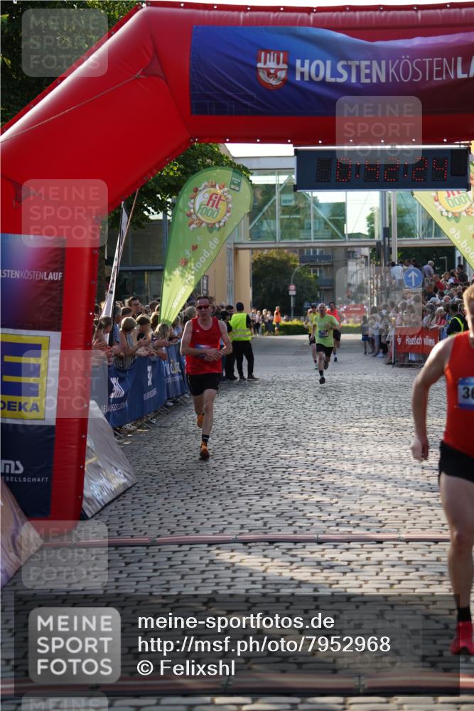13.06.2025 - Holstenköstenlauf Felixshl http://msf.ph/oto/7952968 13.06.2025 19:42:23 Laufen 2690, 2801, 3650 meine-sportfotos.de