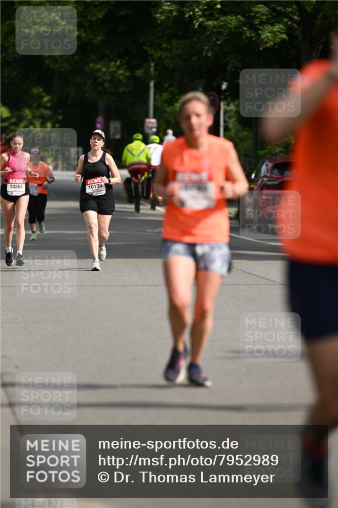 15.06.2025 - REWE Women's Run Dr. Thomas Lammeyer http://msf.ph/oto/7952989 15.06.2025 09:41:17 Laufen 10264, 10138 meine-sportfotos.de