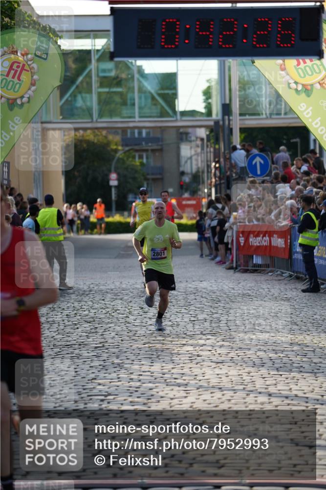 13.06.2025 - Holstenköstenlauf Felixshl http://msf.ph/oto/7952993 13.06.2025 19:42:25 Laufen 2106, 2129, 2690, 2801, 3650 meine-sportfotos.de