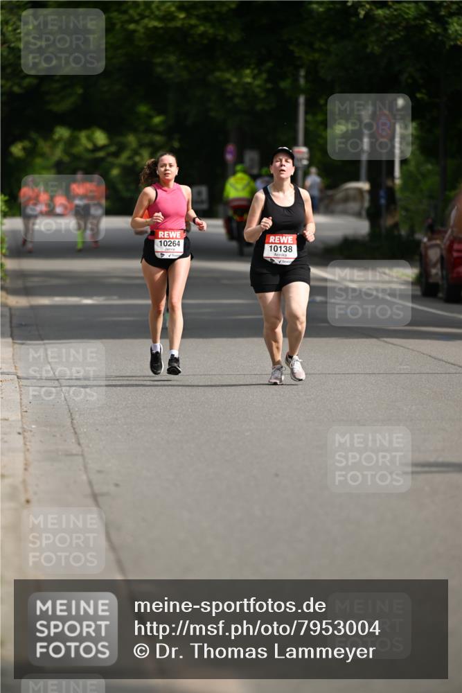 15.06.2025 - REWE Women's Run Dr. Thomas Lammeyer http://msf.ph/oto/7953004 15.06.2025 09:41:19 Laufen 10264, 10138 meine-sportfotos.de