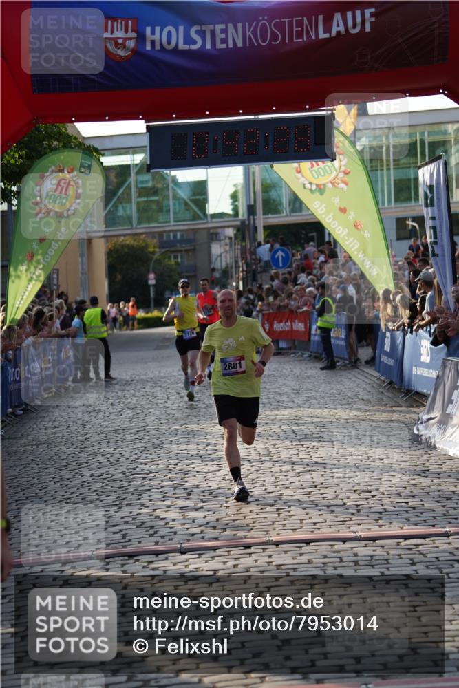 13.06.2025 - Holstenköstenlauf Felixshl http://msf.ph/oto/7953014 13.06.2025 19:42:28 Laufen 2106, 2129, 2690, 2801 meine-sportfotos.de