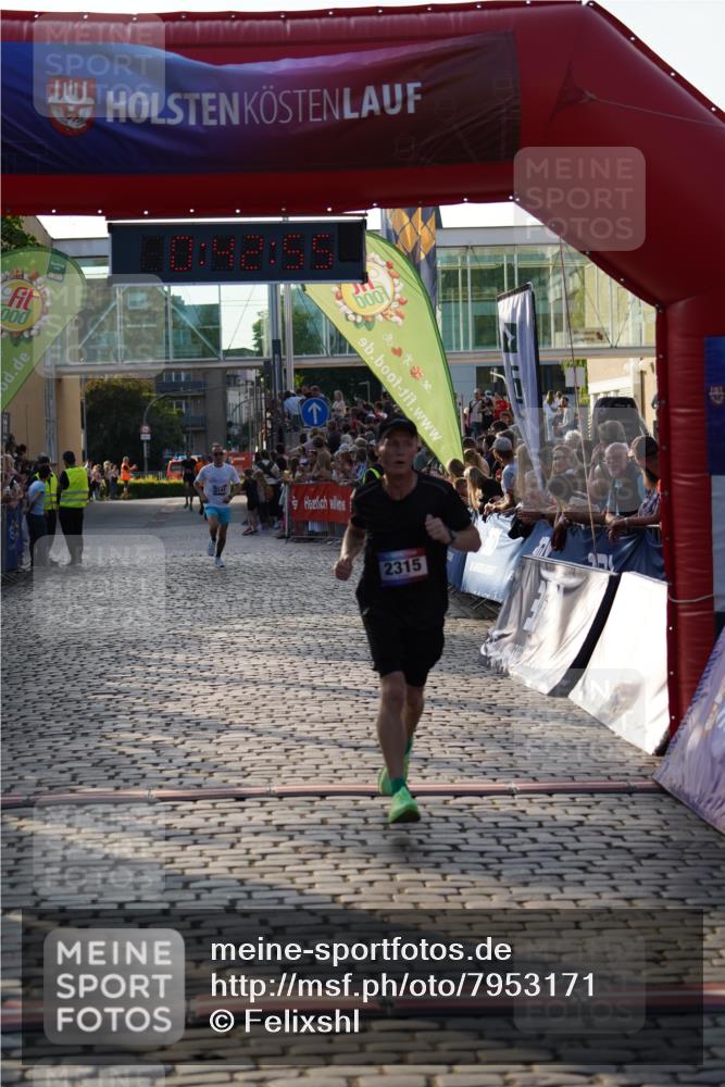 13.06.2025 - Holstenköstenlauf Felixshl http://msf.ph/oto/7953171 13.06.2025 19:42:54 Laufen 2142, 2315 meine-sportfotos.de