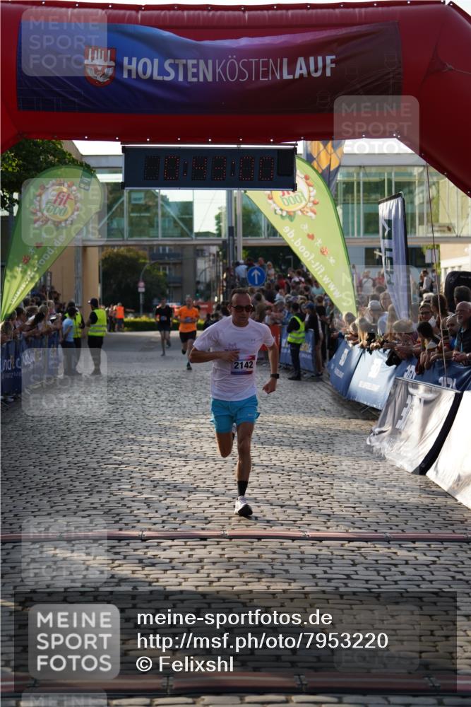 13.06.2025 - Holstenköstenlauf Felixshl http://msf.ph/oto/7953220 13.06.2025 19:42:59 Laufen 2142, 2473 meine-sportfotos.de