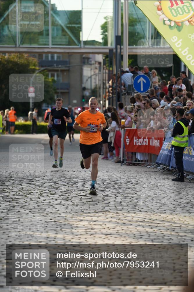 13.06.2025 - Holstenköstenlauf Felixshl http://msf.ph/oto/7953241 13.06.2025 19:43:02 Laufen 2142, 2332, 2473 meine-sportfotos.de