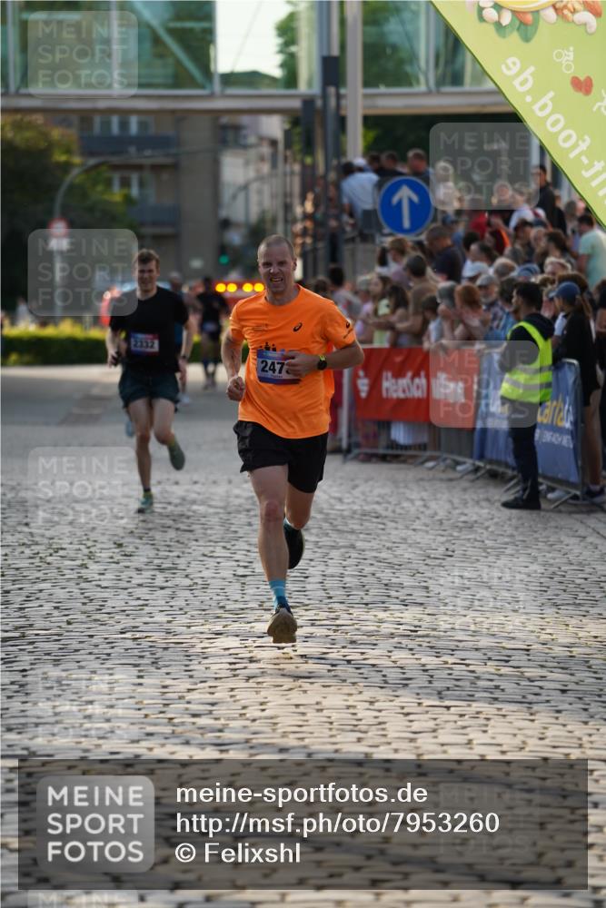 13.06.2025 - Holstenköstenlauf Felixshl http://msf.ph/oto/7953260 13.06.2025 19:43:04 Laufen 2142, 2332, 2473 meine-sportfotos.de