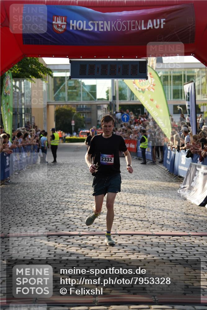 13.06.2025 - Holstenköstenlauf Felixshl http://msf.ph/oto/7953328 13.06.2025 19:43:09 Laufen 2081, 2332, 2411, 2473 meine-sportfotos.de