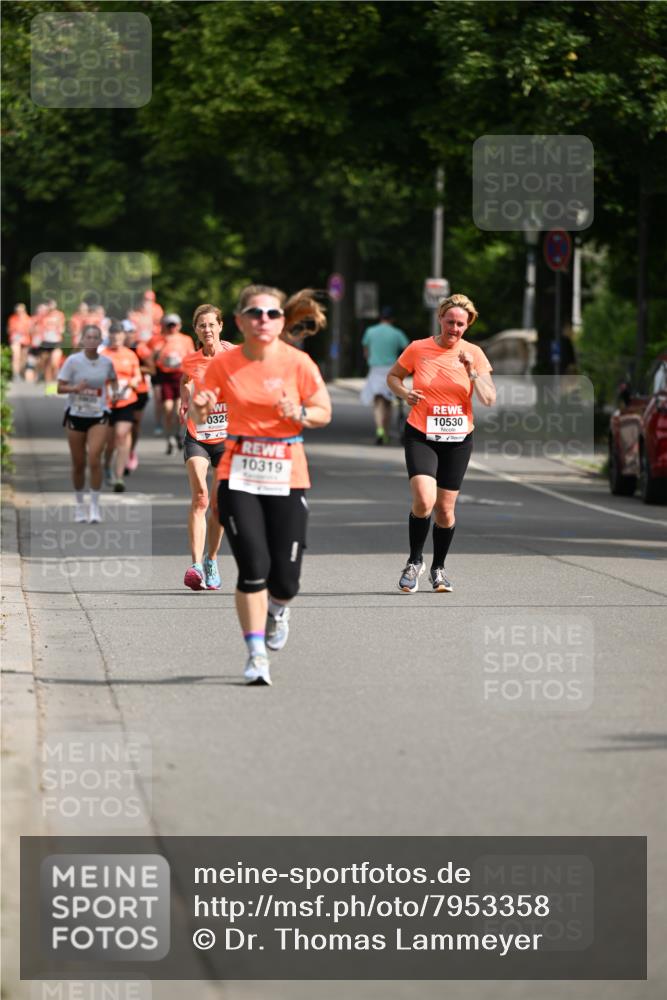 15.06.2025 - REWE Women's Run Dr. Thomas Lammeyer http://msf.ph/oto/7953358 15.06.2025 09:42:35 Laufen 0328, 4, 10319, 10530 meine-sportfotos.de