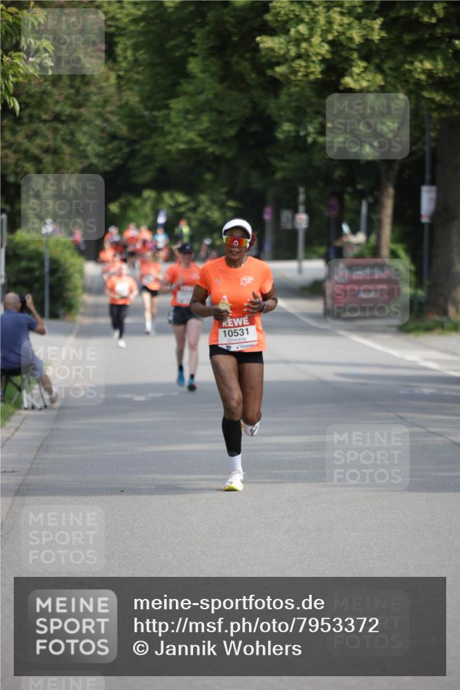 15.06.2025 - REWE Women's Run Jannik Wohlers http://msf.ph/oto/7953372 15.06.2025 08:48:33 Laufen 10531 meine-sportfotos.de