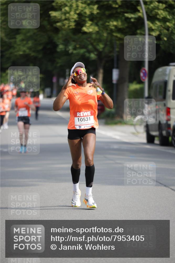 15.06.2025 - REWE Women's Run Jannik Wohlers http://msf.ph/oto/7953405 15.06.2025 08:48:35 Laufen 10531, 4 meine-sportfotos.de