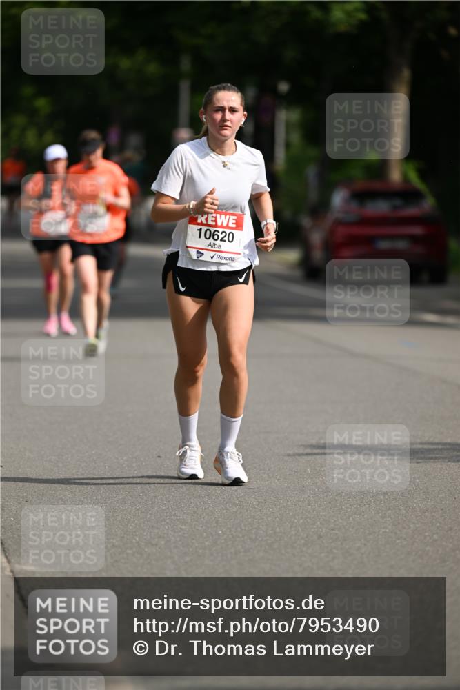15.06.2025 - REWE Women's Run Dr. Thomas Lammeyer http://msf.ph/oto/7953490 15.06.2025 09:42:44 Laufen 10620 meine-sportfotos.de