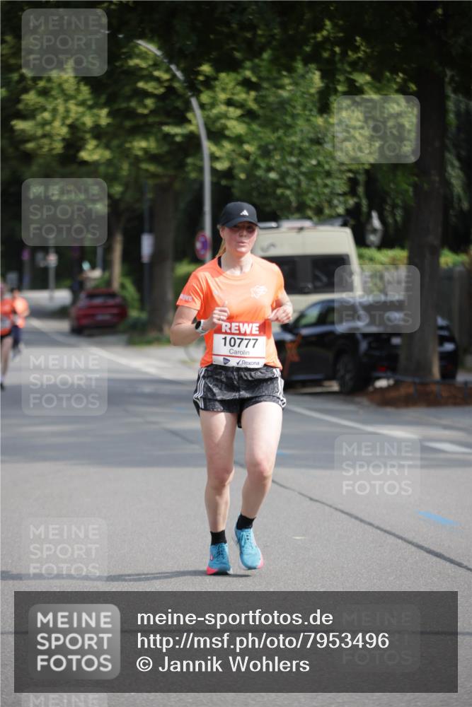 15.06.2025 - REWE Women's Run Jannik Wohlers http://msf.ph/oto/7953496 15.06.2025 08:48:43 Laufen 10777 meine-sportfotos.de