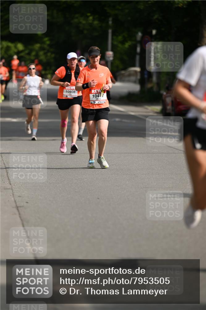 15.06.2025 - REWE Women's Run Dr. Thomas Lammeyer http://msf.ph/oto/7953505 15.06.2025 09:42:45 Laufen 10808, 10417 meine-sportfotos.de